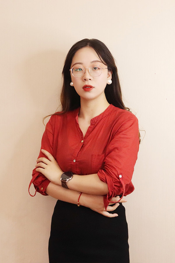 武功张治华 本科学历，毕业于陕西师范大学